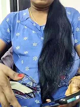 Snapshot of Tamilrojanew chatting on 09-14-25, 08:24 Tamilrojanew online show from 09-14-25, 08:24