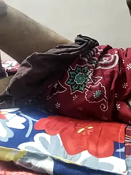 Snapshot of Tamilrojanew chatting on 09-21-25, 08:27 Tamilrojanew online show from 09-21-25, 08:27