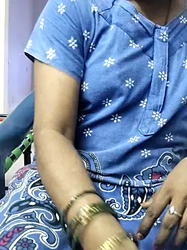 Snapshot of Tamilrojanew chatting on 09-22-25, 05:42 Tamilrojanew online show from 09-22-25, 05:42