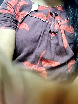 Snapshot of Tamilrojanew chatting on 10-07-25, 08:33 Tamilrojanew online show from 10-07-25, 08:33