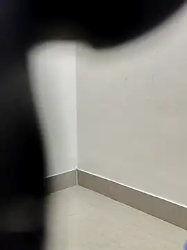 Snapshot of Tamilrojanew chatting on 10-12-25, 06:56 Tamilrojanew online show from 10-12-25, 06:56