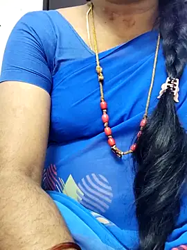 Snapshot of Tamilrojanew chatting on 10-16-25, 06:58 Tamilrojanew online show from 10-16-25, 06:58