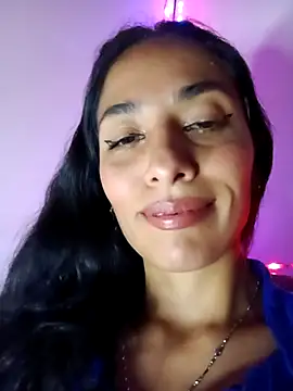 chloewildd  online show from 11-06-25, 04:13