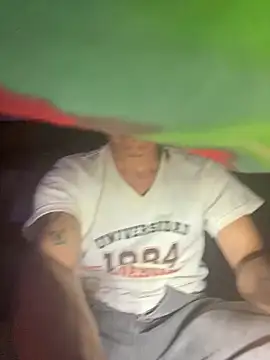 Snapshot of tripexnte chatting on 02-27-25, 12:32 tripexnte online show from 02-27-25, 12:32