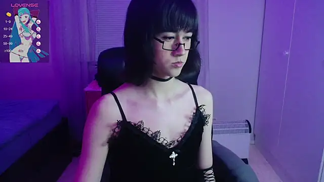 lewd pillows online show from 03-04-25, 12:29