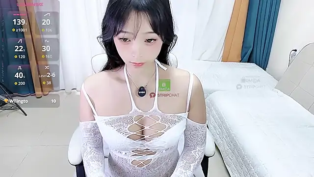 Snapshot of 808dass chatting on 03-10-26, 08:08 808dass online show from 03-10-26, 08:08