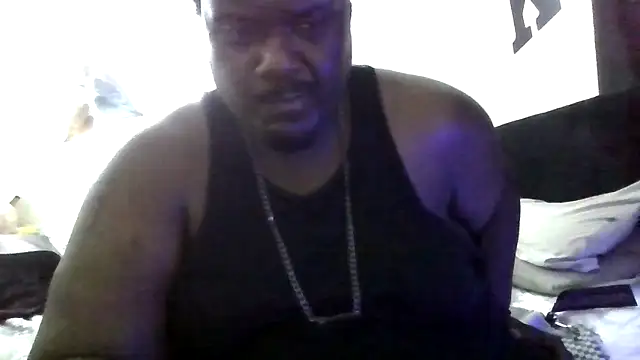 Snapshot of BigBossaNova69 chatting on 12-15-25, 05:12 BigBossaNova69 online show from 12-15-25, 05:12