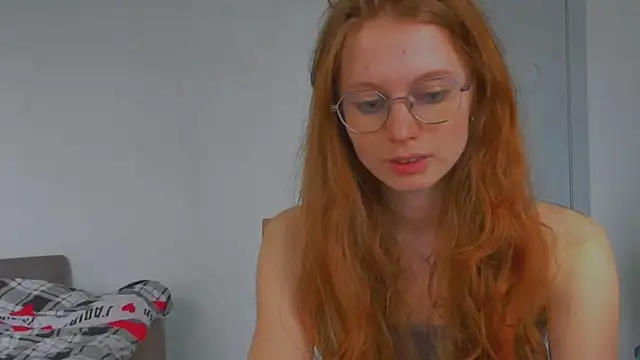 Fire Luna online show from 05-15-26, 12:56