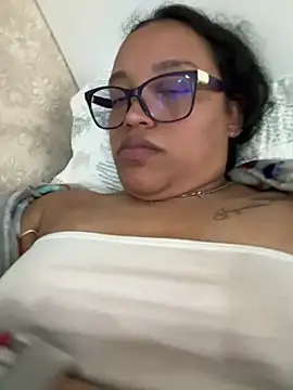 Snapshot of angela_angels_ chatting on 12-31-24, 09:28 angela angels online show from 12-31-24, 09:28