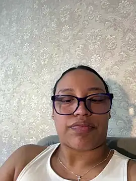 Snapshot of angela_angels_ chatting on 01-01-25, 10:24 angela angels online show from 01-01-25, 10:24