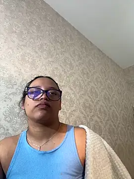 Snapshot of angela_angels_ chatting on 01-06-25, 11:29 angela angels online show from 01-06-25, 11:29