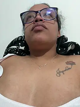 Snapshot of angela_angels_ chatting on 01-12-25, 11:15 angela angels online show from 01-12-25, 11:15