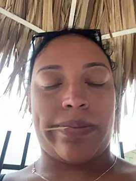 Snapshot of angela_angels_ chatting on 01-25-25, 11:00 angela angels online show from 01-25-25, 11:00