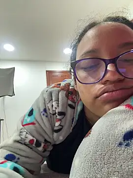 Snapshot of angela_angels_ chatting on 02-22-25, 12:19 angela angels online show from 02-22-25, 12:19