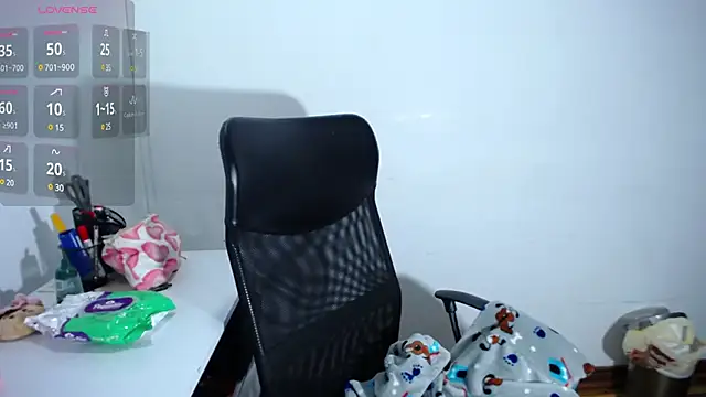 Snapshot of angela_angels_ chatting on 02-26-25, 02:04 angela angels online show from 02-26-25, 02:04