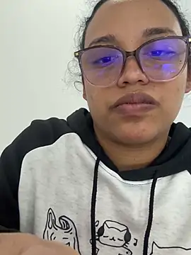 Snapshot of angela_angels_ chatting on 03-22-25, 06:22 angela angels online show from 03-22-25, 06:22