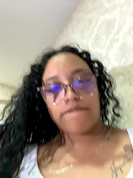 Snapshot of angela_angels_ chatting on 09-22-25, 01:29 angela angels online show from 09-22-25, 01:29