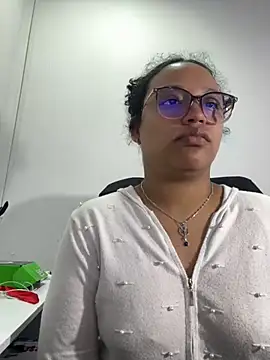 Snapshot of angela_angels_ chatting on 09-24-25, 01:42 angela angels online show from 09-24-25, 01:42