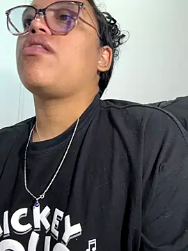 Snapshot of angela_angels_ chatting on 09-27-25, 02:16 angela angels online show from 09-27-25, 02:16