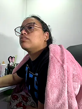 Snapshot of angela_angels_ chatting on 10-15-25, 01:17 angela angels online show from 10-15-25, 01:17