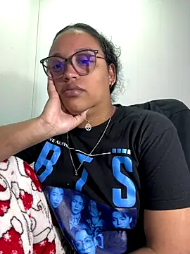 Snapshot of angela_angels_ chatting on 10-15-25, 11:16 angela angels online show from 10-15-25, 11:16