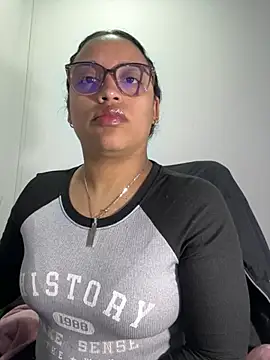 Snapshot of angela_angels_ chatting on 11-03-25, 12:02 angela angels online show from 11-03-25, 12:02