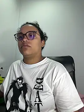 Snapshot of angela_angels_ chatting on 11-08-25, 03:39 angela angels online show from 11-08-25, 03:39