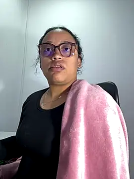 Snapshot of angela_angels_ chatting on 11-12-25, 04:02 angela angels online show from 11-12-25, 04:02