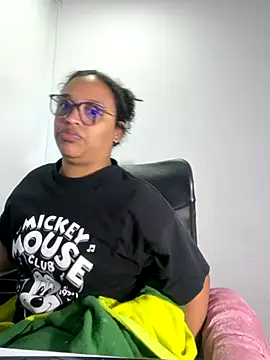 Snapshot of angela_angels_ chatting on 11-13-25, 05:06 angela angels online show from 11-13-25, 05:06