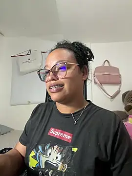 Snapshot of angela_angels_ chatting on 03-13-26, 08:10 angela angels online show from 03-13-26, 08:10