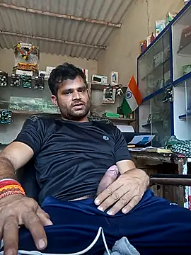 Snapshot of Priynkarani chatting on 11-25-25, 07:19 Priynkarani online show from 11-25-25, 07:19