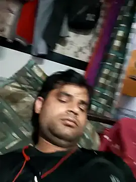 Snapshot of Priynkarani chatting on 01-11-26, 07:46 Priynkarani online show from 01-11-26, 07:46