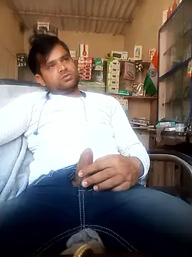 Snapshot of Priynkarani chatting on 01-13-26, 06:08 Priynkarani online show from 01-13-26, 06:08