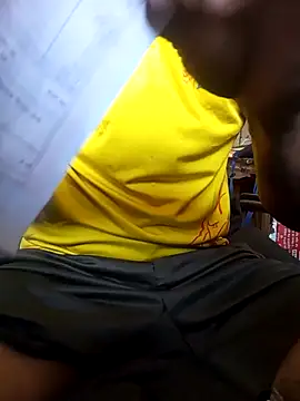 Snapshot of Priynkarani chatting on 03-06-26, 05:48 Priynkarani online show from 03-06-26, 05:48