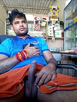 Snapshot of Priynkarani chatting on 03-21-26, 05:12 Priynkarani online show from 03-21-26, 05:12