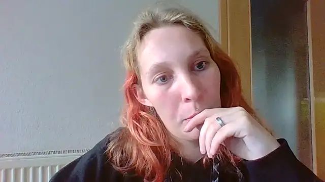 Bunnygirl3107 online show from 12-01-25, 01:27