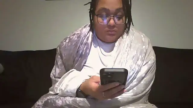 vanilla chocolate23 online show from 01-01-25, 10:43