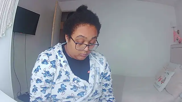 vanilla chocolate23 online show from 11-27-25, 11:01