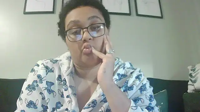 vanilla chocolate23 online show from 12-03-25, 08:45