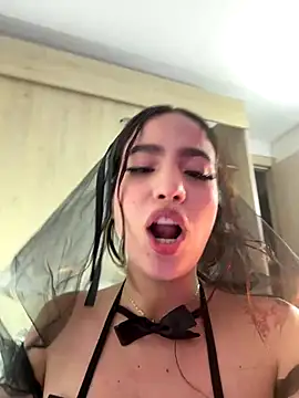 Snapshot of IamSteph13 chatting on 12-01-25, 03:11 IamSteph13 online show from 12-01-25, 03:11