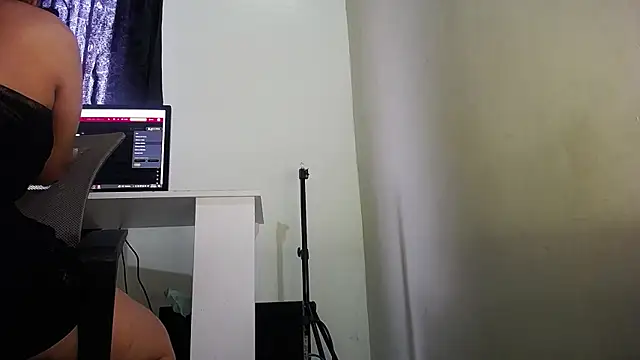 Snapshot of marilynetthan chatting on 11-24-25, 02:28 marilynetthan online show from 11-24-25, 02:28