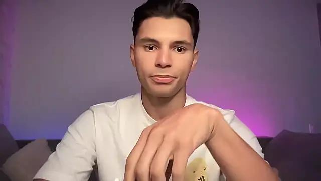 Snapshot of denlover1 chatting on 09-14-25, 06:34 denlover1 online show from 09-14-25, 06:34