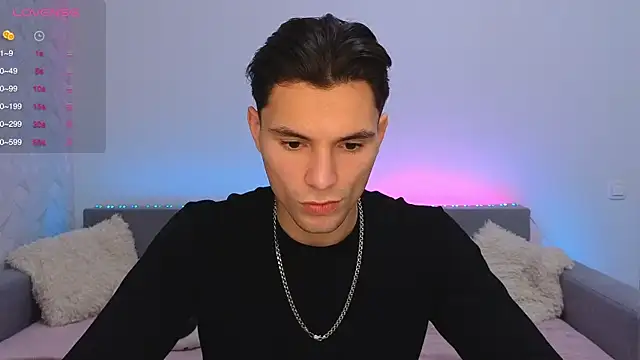 Snapshot of denlover1 chatting on 11-02-25, 10:28 denlover1 online show from 11-02-25, 10:28