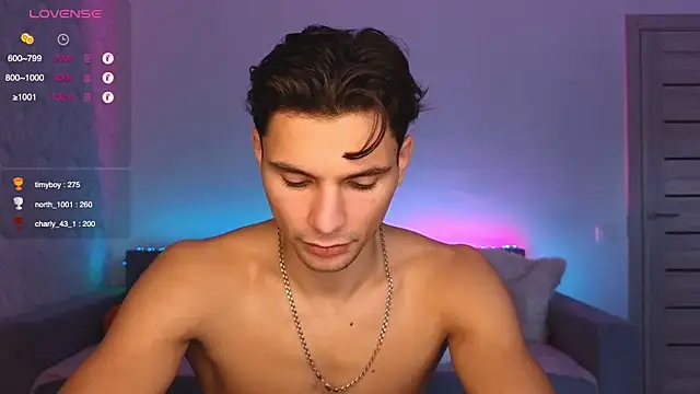 Snapshot of denlover1 chatting on 11-15-25, 09:17 denlover1 online show from 11-15-25, 09:17