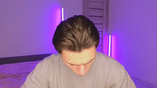 Snapshot of denlover1 chatting on 01-19-26, 06:17 denlover1 online show from 01-19-26, 06:17