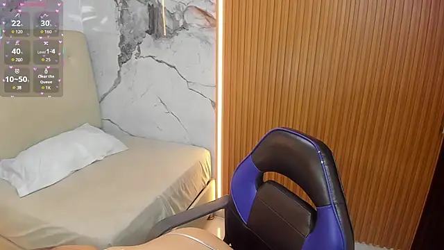 Snapshot of Alyssapark chatting on 11-12-25, 07:13 Alyssapark online show from 11-12-25, 07:13