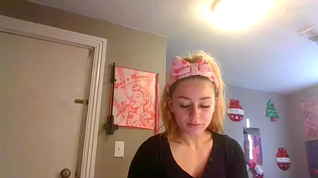 lexybabyxo online show from 12-18-25, 01:17