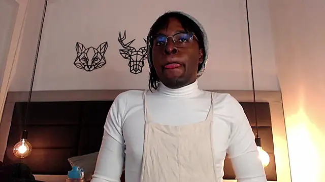 Snapshot of candy_lovee69 chatting on 02-28-25, 10:39 candy lovee69 online show from 02-28-25, 10:39