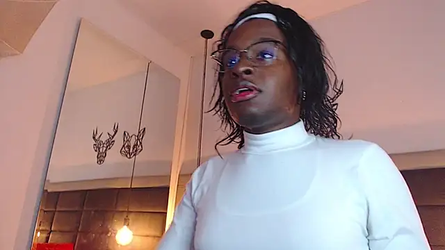 Snapshot of candy_lovee69 chatting on 11-06-25, 08:32 candy lovee69 online show from 11-06-25, 08:32