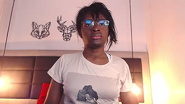 Snapshot of candy_lovee69 chatting on 11-18-25, 09:08 candy lovee69 online show from 11-18-25, 09:08